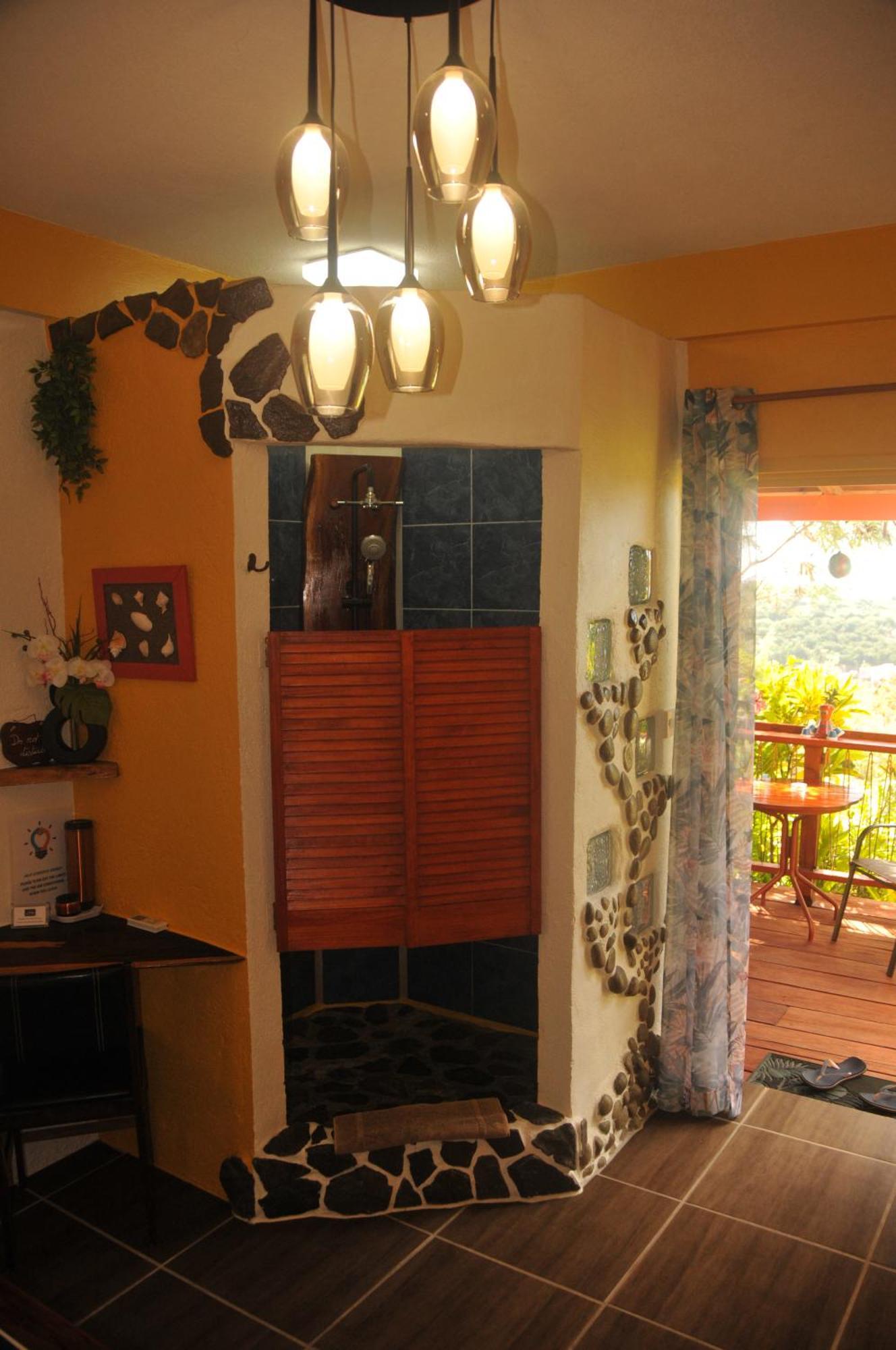 Mango Island Lodges Saint Joseph Экстерьер фото