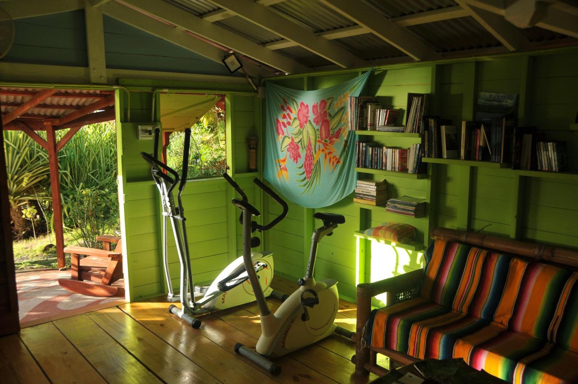 Mango Island Lodges Saint Joseph Экстерьер фото