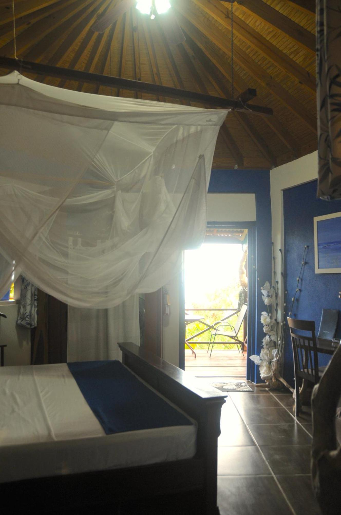 Mango Island Lodges Saint Joseph Экстерьер фото